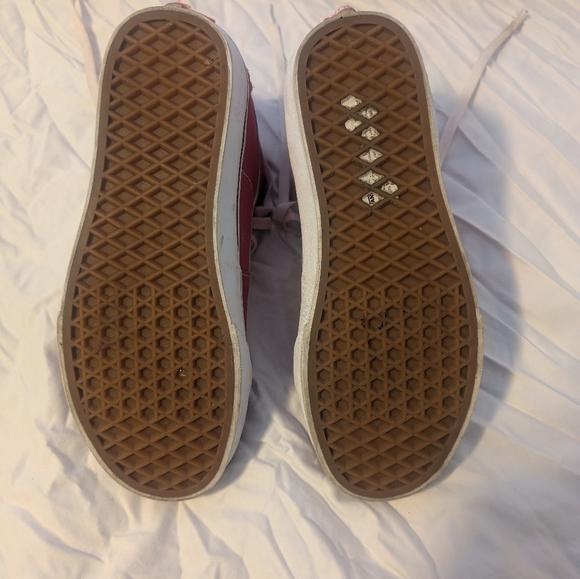 Vans - Picture 3 of 4